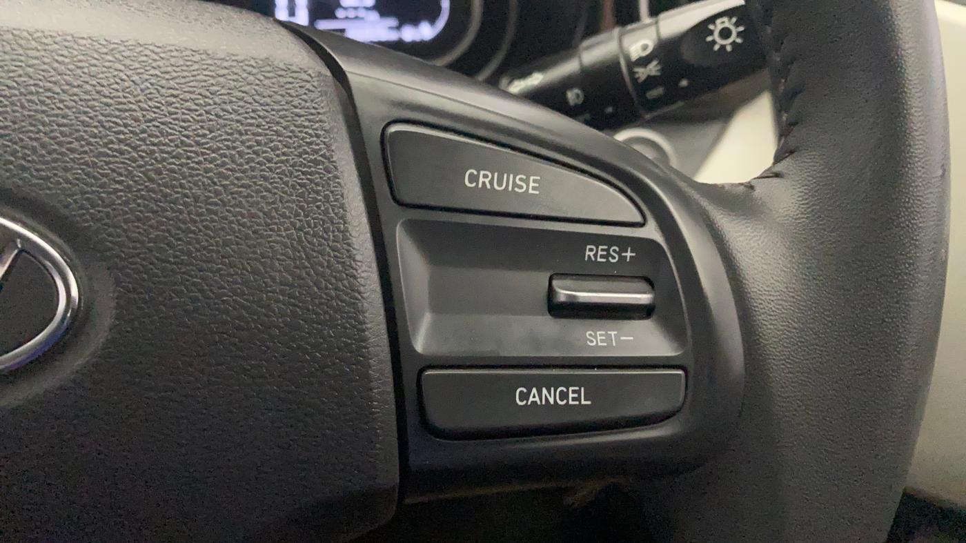 2020 Hyundai AURA SX 1.2 (O), Petrol, Manual, 26,825 km, Adaptive Cruise Control