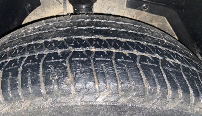 2013 Mahindra XUV500 W8, Diesel, Manual, 76,418 km, Right Front Tyre Tread