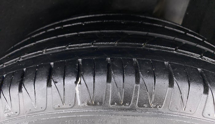 2020 Maruti Vitara Brezza ZXI+ AT SHVS, Petrol, Automatic, 20,479 km, Left Rear Tyre Tread