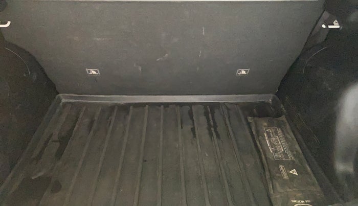 2021 KIA SONET HTX 1.5, Diesel, Manual, 1,31,099 km, Boot Inside