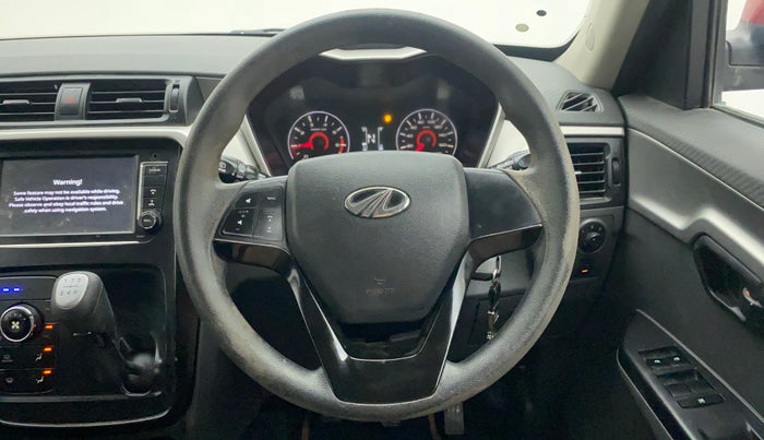 2017 Mahindra KUV 100 NXT K6+ P 6 STR, Petrol, Manual, 64,624 km, Steering Wheel Close Up