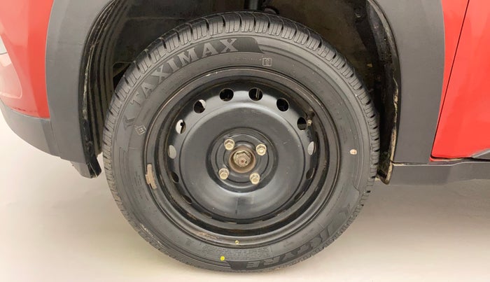 2017 Mahindra KUV 100 NXT K6+ P 6 STR, Petrol, Manual, 64,624 km, Left Front Wheel