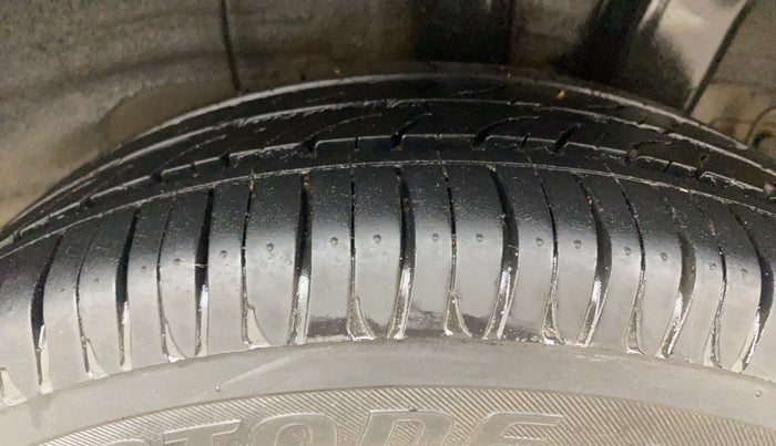 2016 Hyundai Grand i10 ASTA (O) AT 1.2 KAPPA VTVT, Petrol, Automatic, 71,494 km, Left Rear Tyre Tread