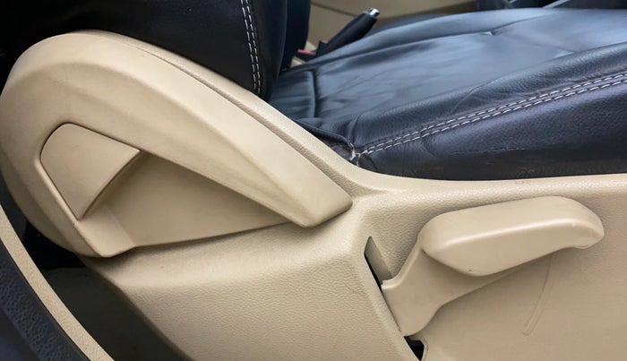 2016 Ford Figo Aspire TITANIUM 1.2 PETROL, Petrol, Manual, 87,714 km, Driver Side Adjustment Panel