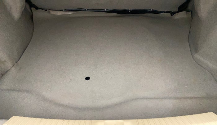 2016 Ford Figo Aspire TITANIUM 1.2 PETROL, Petrol, Manual, 87,714 km, Boot Inside