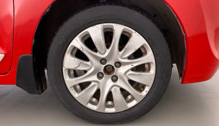2015 Maruti Baleno ALPHA PETROL 1.2, Petrol, Manual, 77,388 km, Right Front Wheel