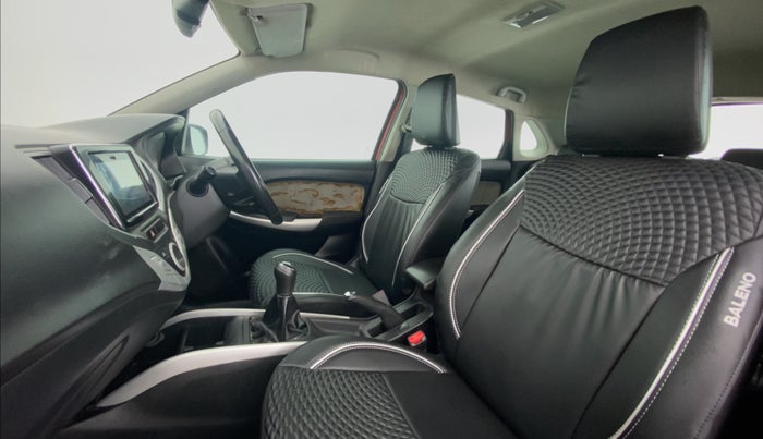 2015 Maruti Baleno ALPHA PETROL 1.2, Petrol, Manual, 77,388 km, Right Side Front Door Cabin