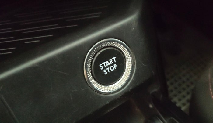 2022 Renault Kiger RXZ MT, Petrol, Manual, 40,096 km, Keyless Start/ Stop Button