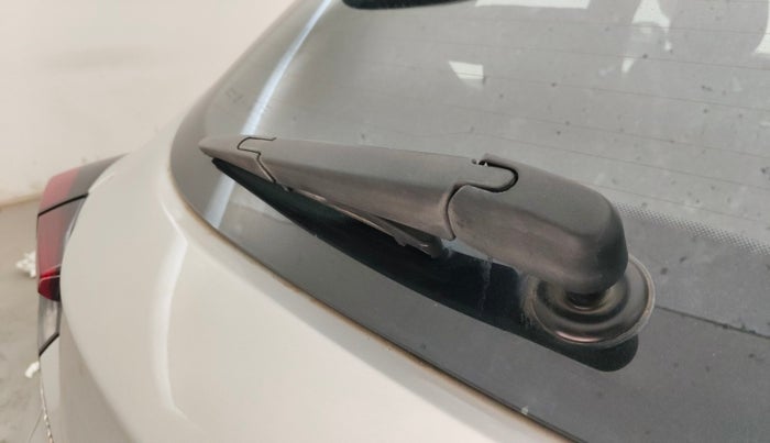 2022 Renault Kiger RXZ MT, Petrol, Manual, 40,096 km, Rear Wiper