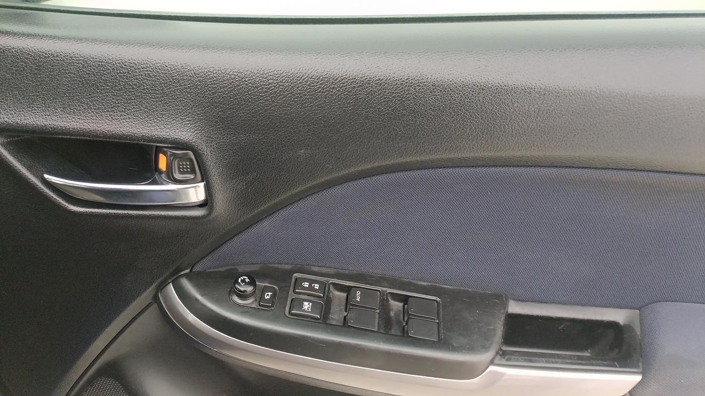 2020 Toyota Glanza V CVT, Petrol, Automatic, 68,732 km, Driver Side Door Panels Control