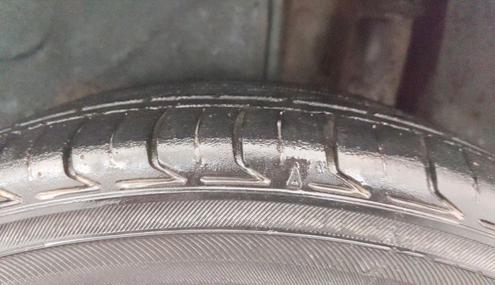 2017 Maruti IGNIS DELTA 1.2, Petrol, Manual, 83,351 km, Left Rear Tyre Tread