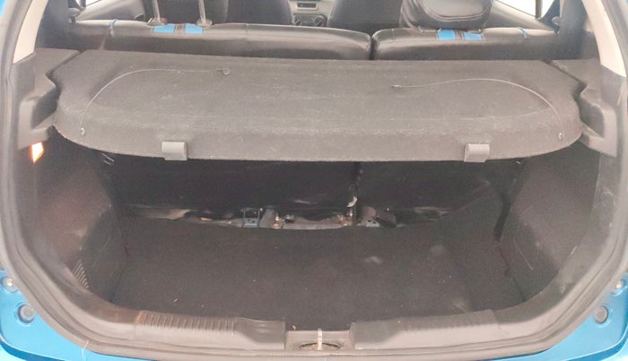 2017 Maruti IGNIS DELTA 1.2, Petrol, Manual, 83,351 km, Boot Inside