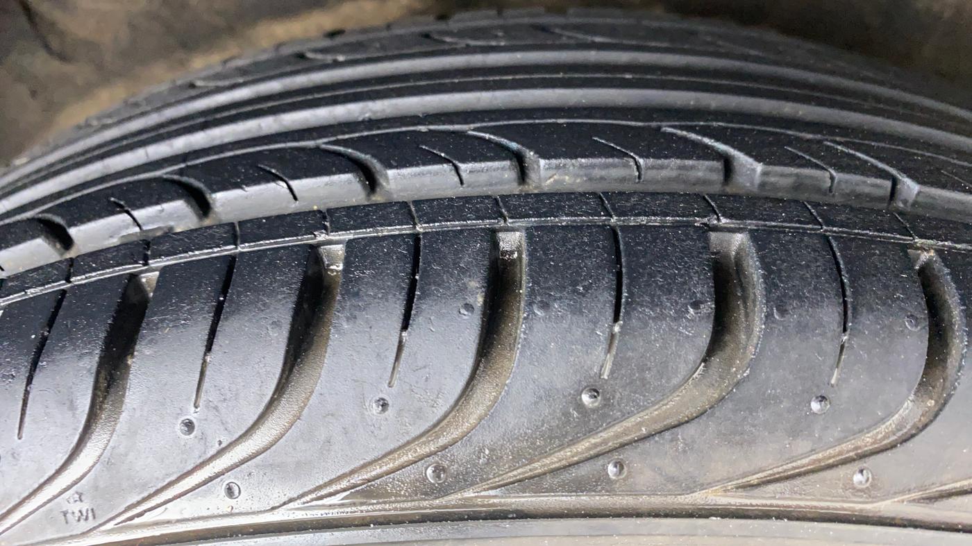 2009 Hyundai i20 MAGNA 1.2 VTVT, Petrol, Manual, 70,184 km, Right Rear Tyre Tread