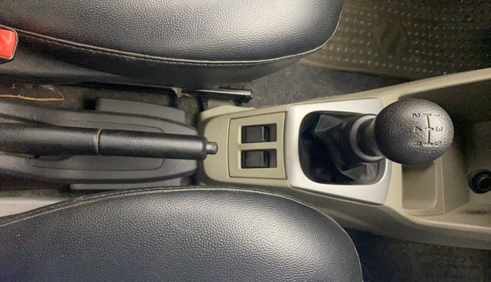 2017 Maruti Alto K10 VXI, Petrol, Manual, 68,604 km, Gear Lever