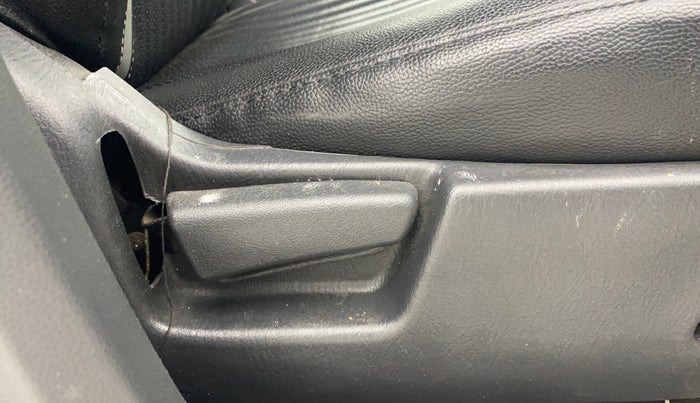 2017 Maruti Alto K10 VXI, Petrol, Manual, 68,604 km, Driver Side Adjustment Panel