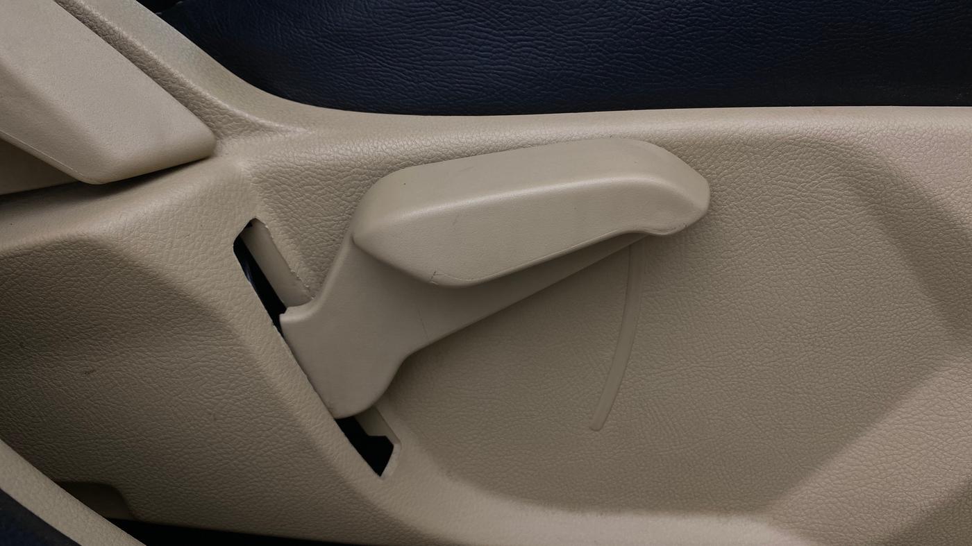 2020 Ford Figo Aspire TITANIUM PLUS 1.5 DIESEL, Diesel, Manual, 73,840 km, Driver Side Adjustment Panel