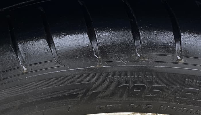 2020 Ford Figo Aspire TITANIUM PLUS 1.5 DIESEL, Diesel, Manual, 73,840 km, Left Front Tyre Tread