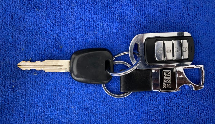 2019 Maruti Alto LXI, Petrol, Manual, 30,679 km, Key Close Up