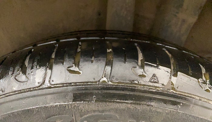 2015 Hyundai Grand i10 ASTA AT 1.2 KAPPA VTVT, Petrol, Automatic, 36,733 km, Left Rear Tyre Tread