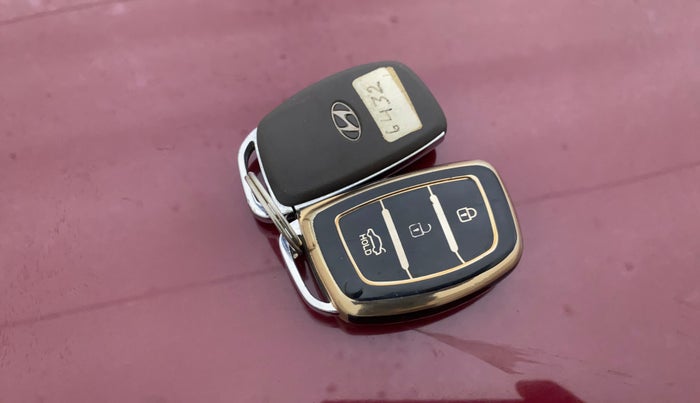 2015 Hyundai Grand i10 ASTA AT 1.2 KAPPA VTVT, Petrol, Automatic, 36,733 km, Key Close Up