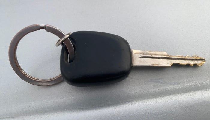 2021 Maruti Alto VXI, CNG, Manual, 47,644 km, Key Close Up