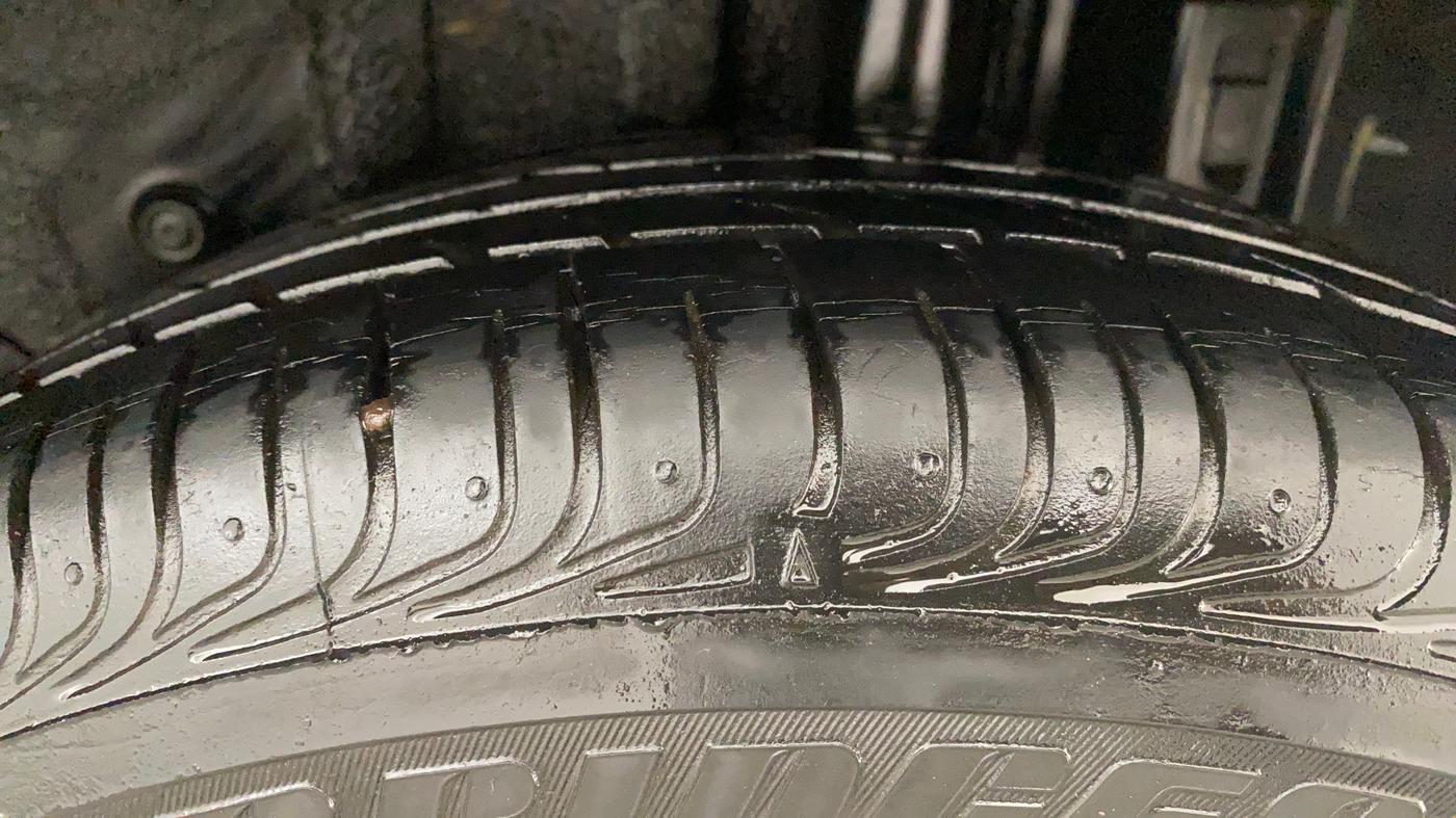 2013 Toyota Etios G, Petrol, Manual, 83,037 km, Left Rear Tyre Tread