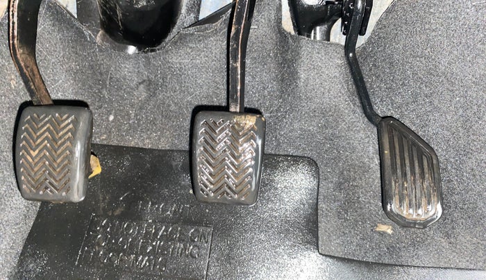 2013 Toyota Etios G, Petrol, Manual, 82,968 km, Pedals