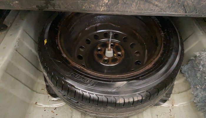 2013 Toyota Etios G, Petrol, Manual, 82,968 km, Spare Tyre