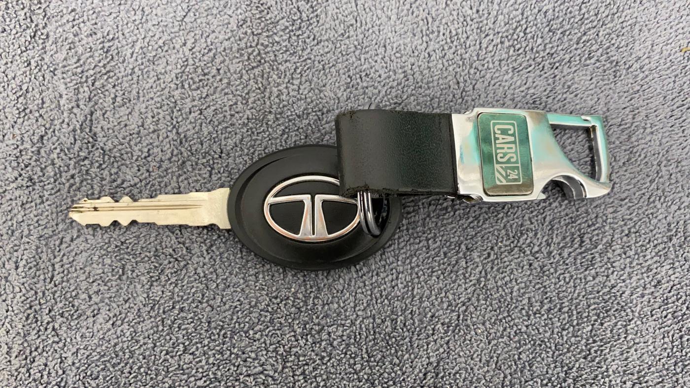 2018 Tata Zest XE PETROL, CNG, Manual, 57,554 km, Key Close Up