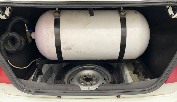 2018 Tata Zest XE PETROL, CNG, Manual, 57,554 km, Boot Inside