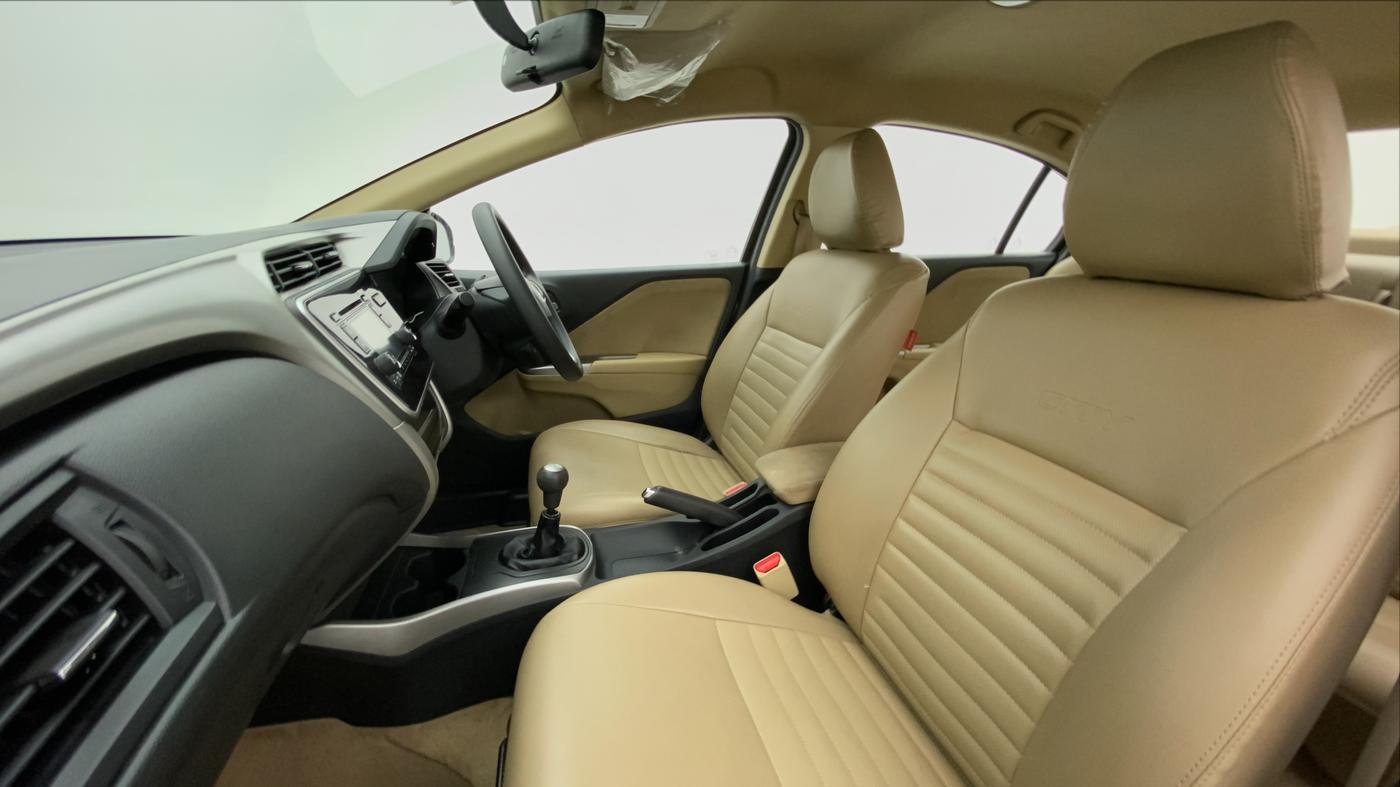 2016 Honda City V MT PETROL, Petrol, Manual, 85,175 km, Right Side Front Door Cabin