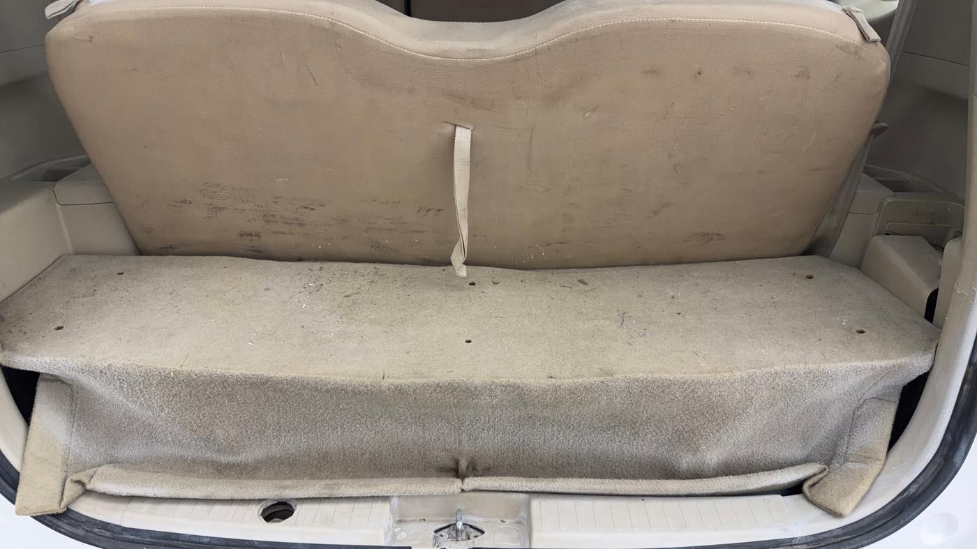 2016 Maruti Ertiga VXI CNG, CNG, Manual, 99,370 km, Boot Inside