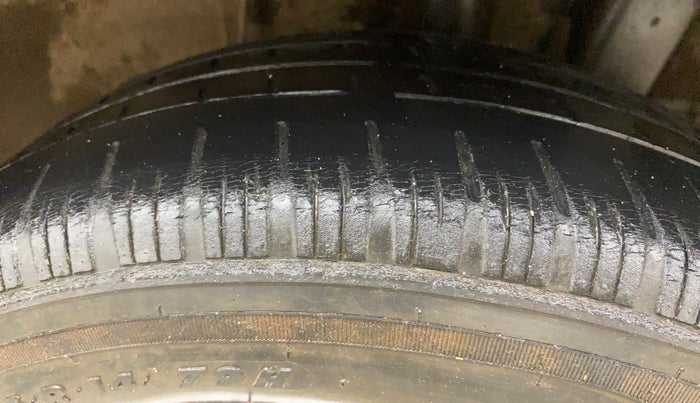 2019 Hyundai Grand i10 SPORTZ 1.2 KAPPA VTVT, Petrol, Manual, 77,958 km, Left Rear Tyre Tread