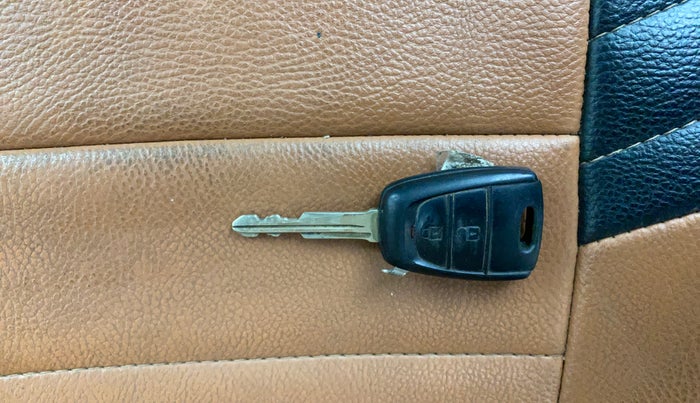 2019 Hyundai Grand i10 SPORTZ 1.2 KAPPA VTVT, Petrol, Manual, 77,958 km, Key Close Up