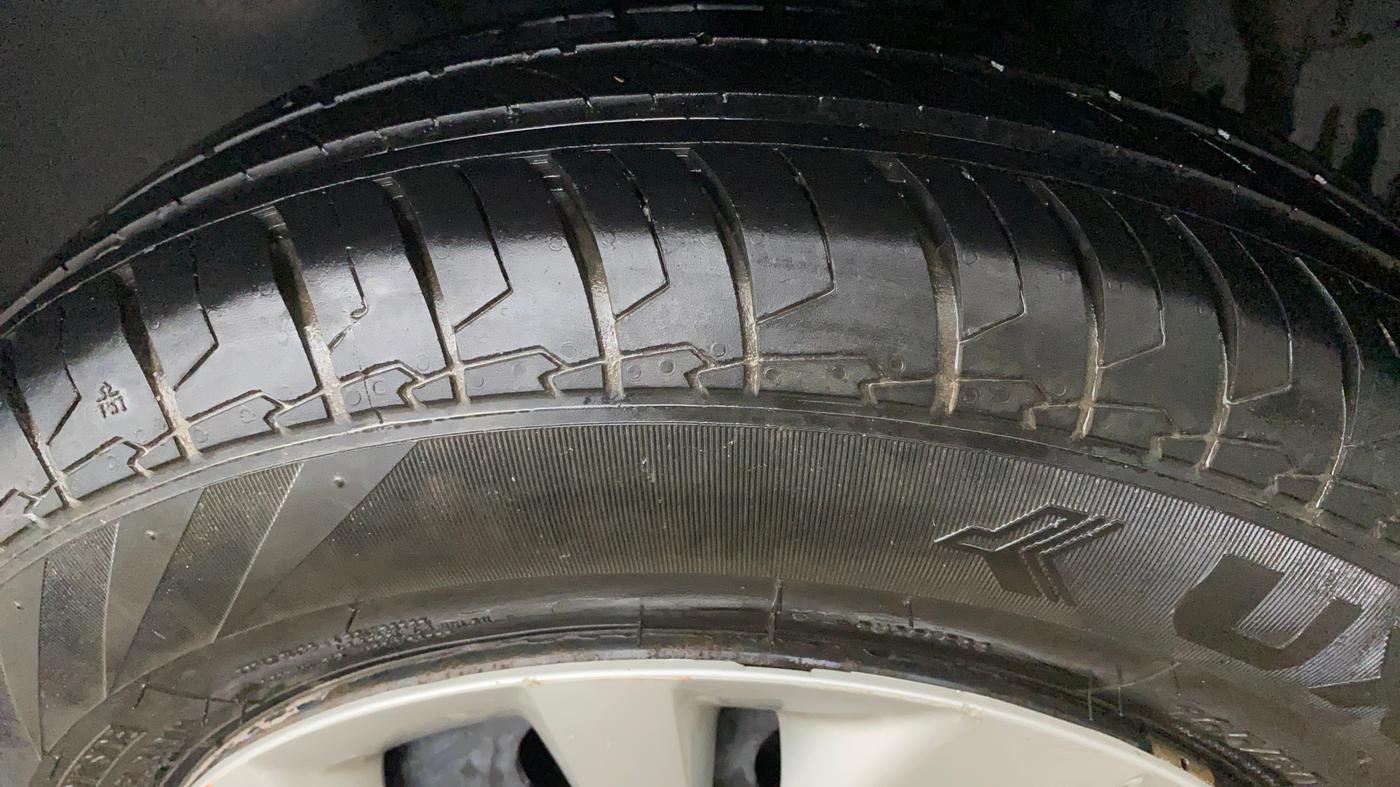2023 Maruti Swift VXI, Petrol, Manual, 20,049 km, Left Rear Tyre Tread