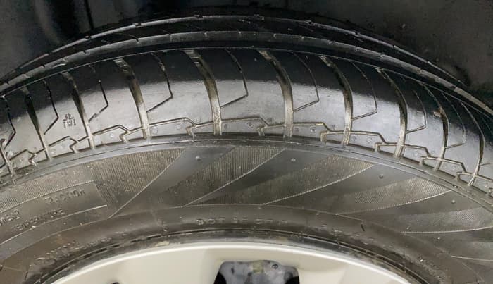2023 Maruti Swift VXI, Petrol, Manual, 20,049 km, Right Rear Tyre Tread