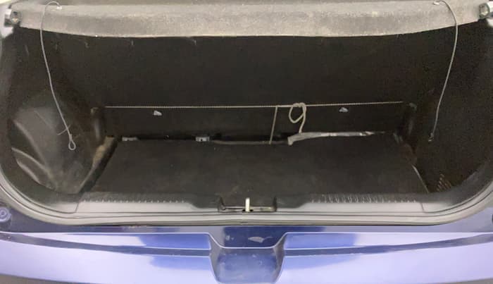 2023 Maruti Swift VXI, Petrol, Manual, 20,049 km, Boot Inside