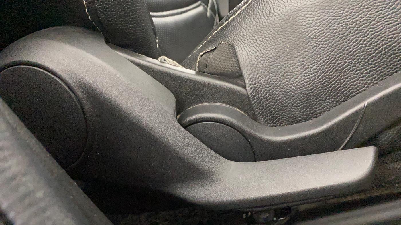 2023 Maruti Swift VXI, Petrol, Manual, 20,049 km, Driver Side Adjustment Panel