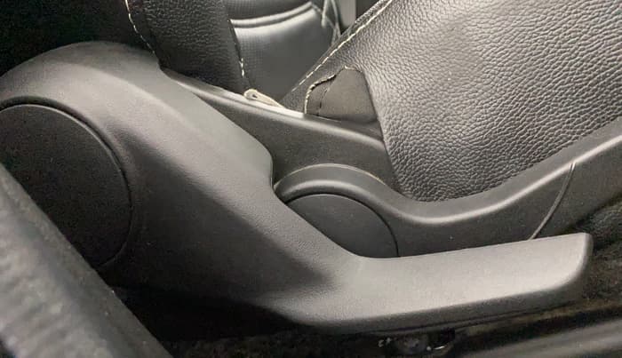2023 Maruti Swift VXI, Petrol, Manual, 20,049 km, Driver Side Adjustment Panel