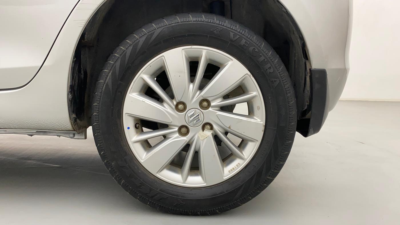 2016 Maruti Swift ZXI, Petrol, Manual, 26,934 km, Left Rear Wheel