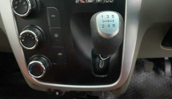 2016 Mahindra Kuv100 K6 5 STR, Petrol, Manual, 13,875 km, Gear Lever