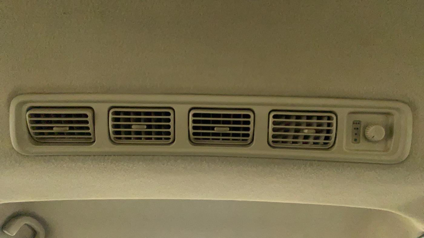 2013 Maruti Ertiga VXI, CNG, Manual, 66,702 km, Rear AC Vents