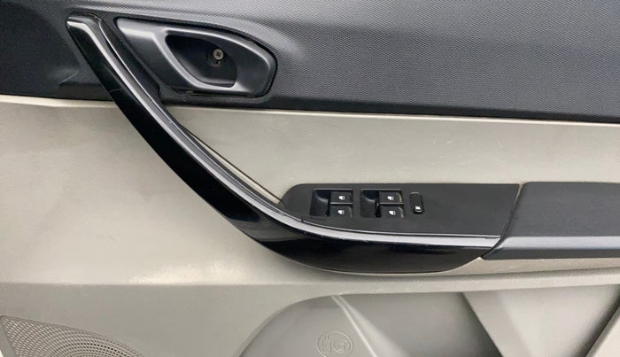 2017 Tata Tiago XM PETROL, Petrol, Manual, 54,944 km, Driver Side Door Panels Control