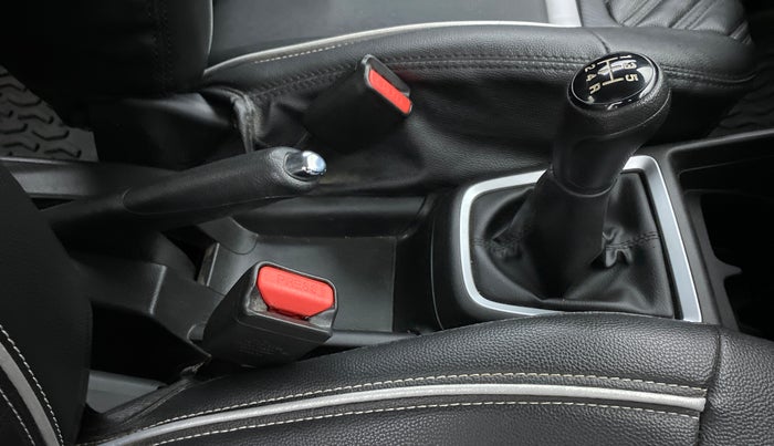 2022 Maruti Swift VXI, Petrol, Manual, 23,808 km, Gear Lever