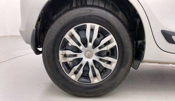 2022 Maruti Swift VXI, Petrol, Manual, 23,808 km, Right Rear Wheel
