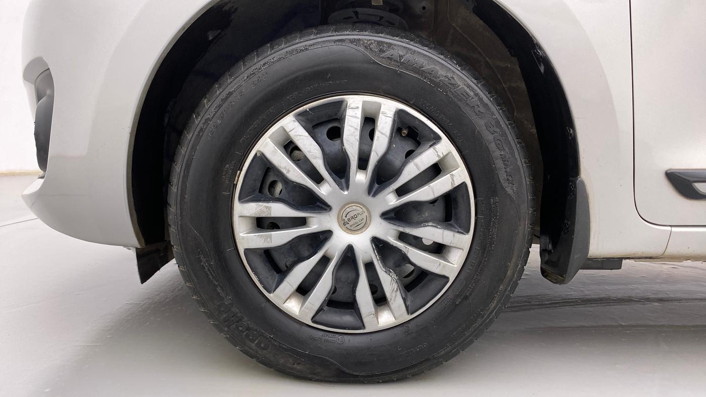 2022 Maruti Swift VXI, Petrol, Manual, 23,808 km, Left Front Wheel
