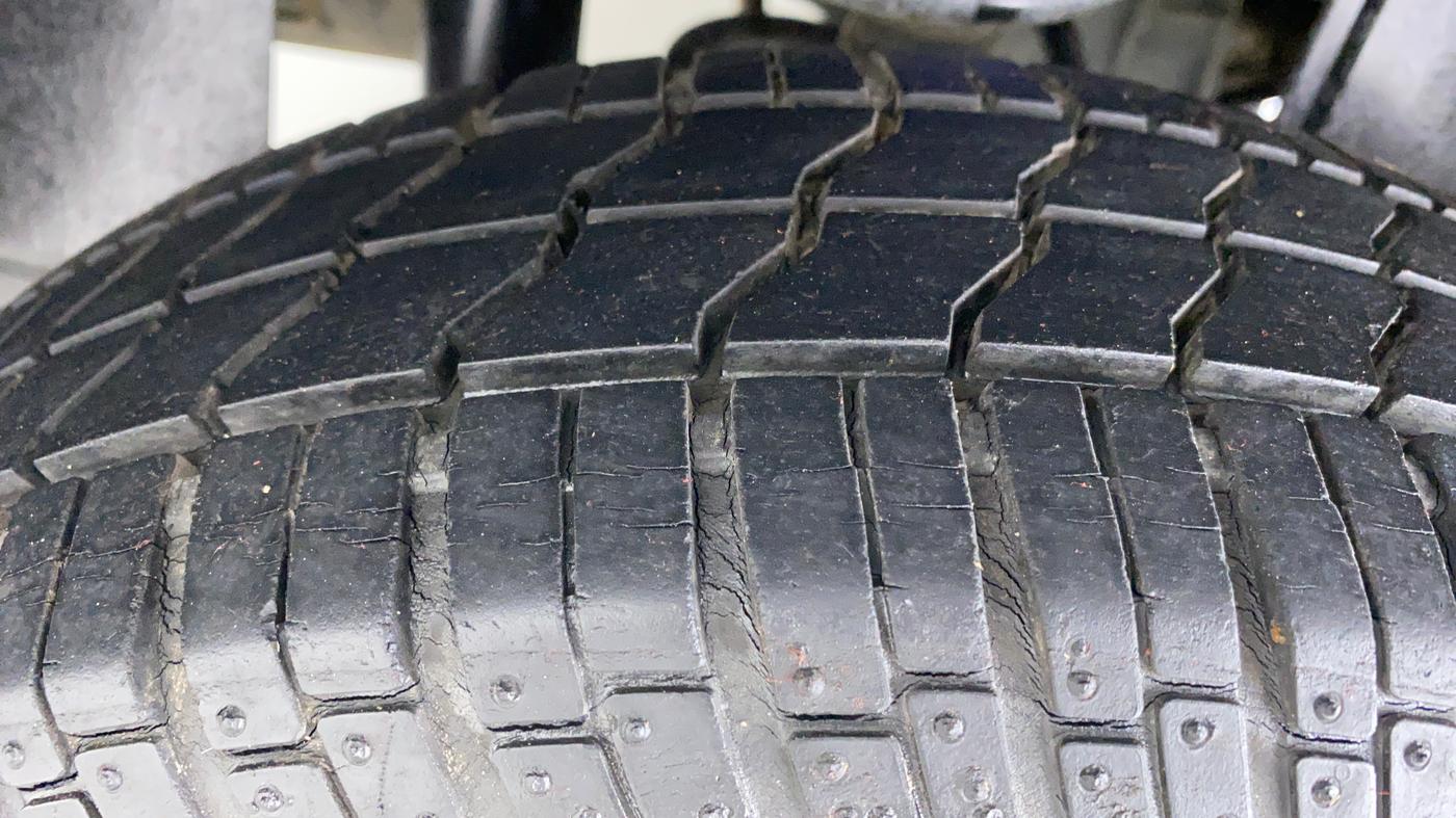 2016 Tata Nano TWIST XTA, Petrol, Automatic, 24,580 km, Right Rear Tyre Tread
