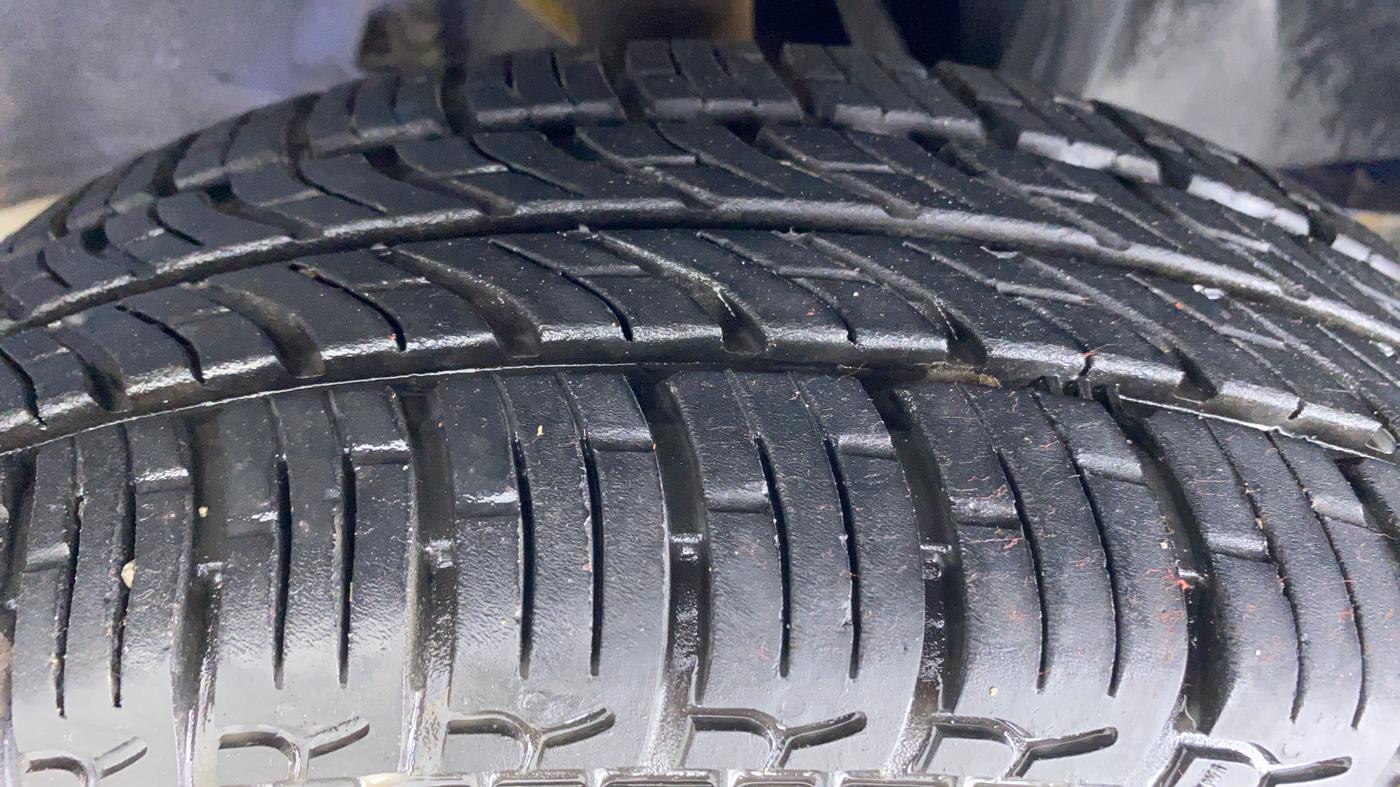2016 Tata Nano TWIST XTA, Petrol, Automatic, 24,580 km, Right Front Tyre Tread