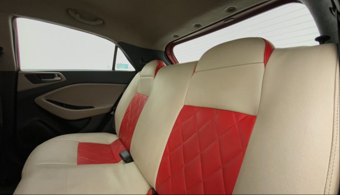 2014 Hyundai Elite i20 SPORTZ 1.2, Petrol, Manual, 85,802 km, Right Side Rear Door Cabin