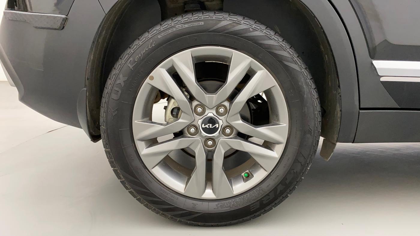2022 KIA SELTOS HTX IVT 1.5 PETROL, Petrol, Automatic, 39,295 km, Right Rear Wheel